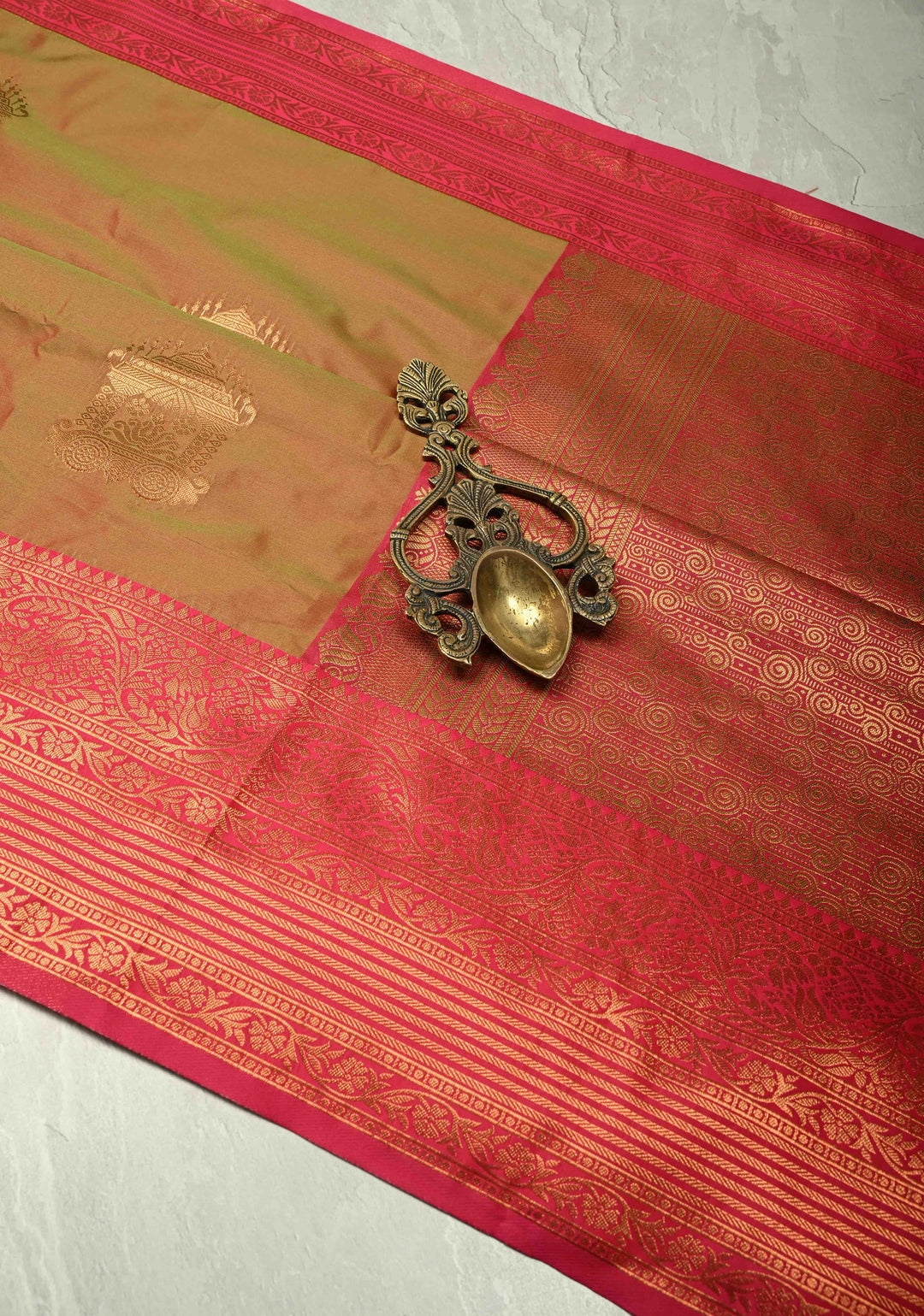 Green Pink Dual tone Kanchi Semi Silk Saree with Temple chariot Buttas and Zari Border