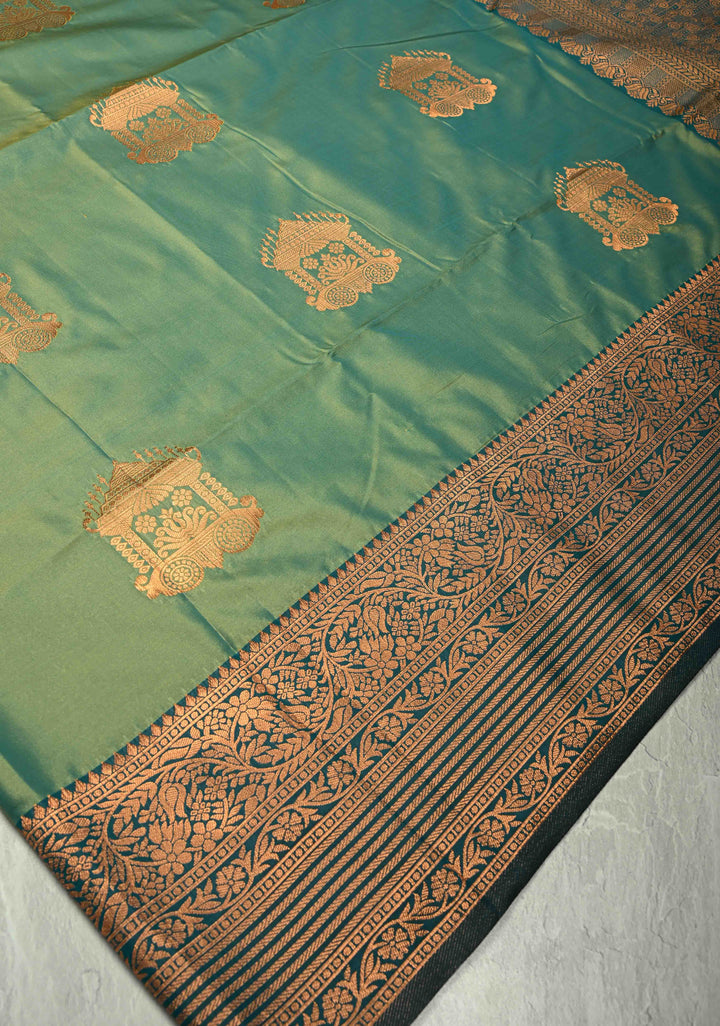 Green Dual Tone Kanchi Semi Silk Saree with Temple Chariot Zari Buttas and Zari Border