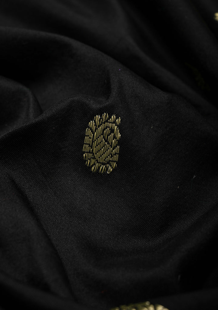 Authentic Black Yeola Paithani Handloom Silk Saree with Single Muniya Borders and African Parrot Grand Pallu | SILK MARK CERTIFIED