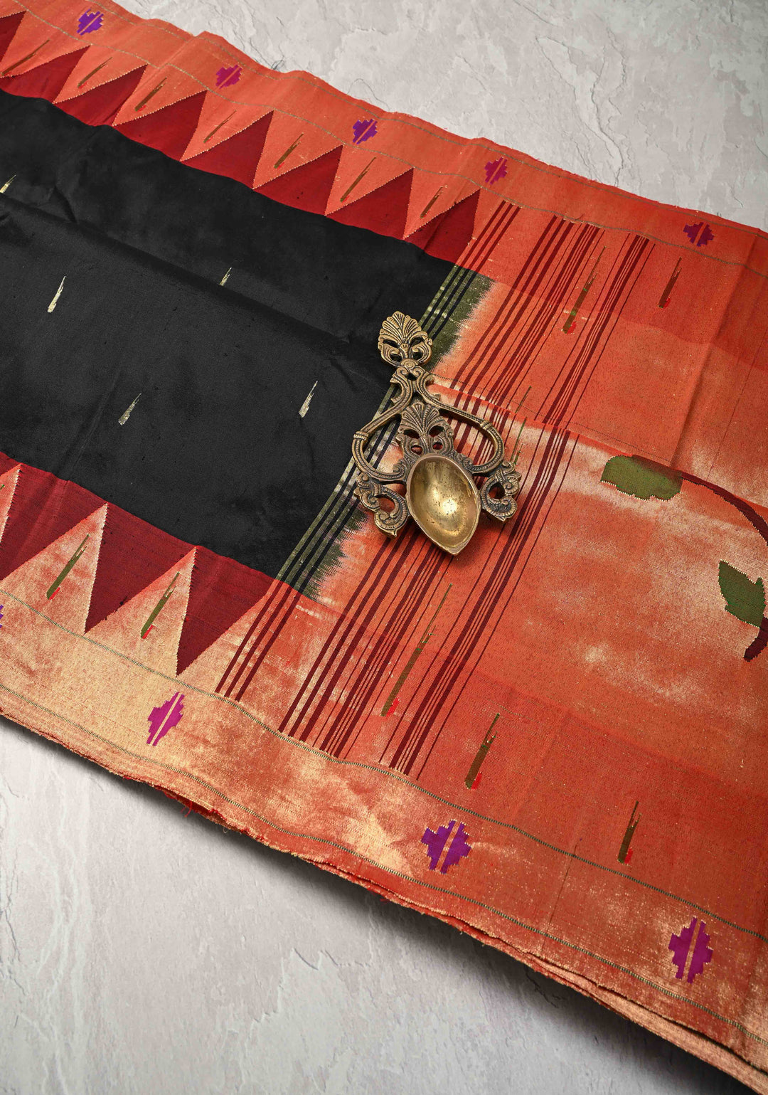 Pre-Order Authentic Black Yeola Paithani Handloom Silk Saree with Zari Butta and Single Muniya Borders and Peacock motif on Pallu | SILK MARK CERTIFIED
