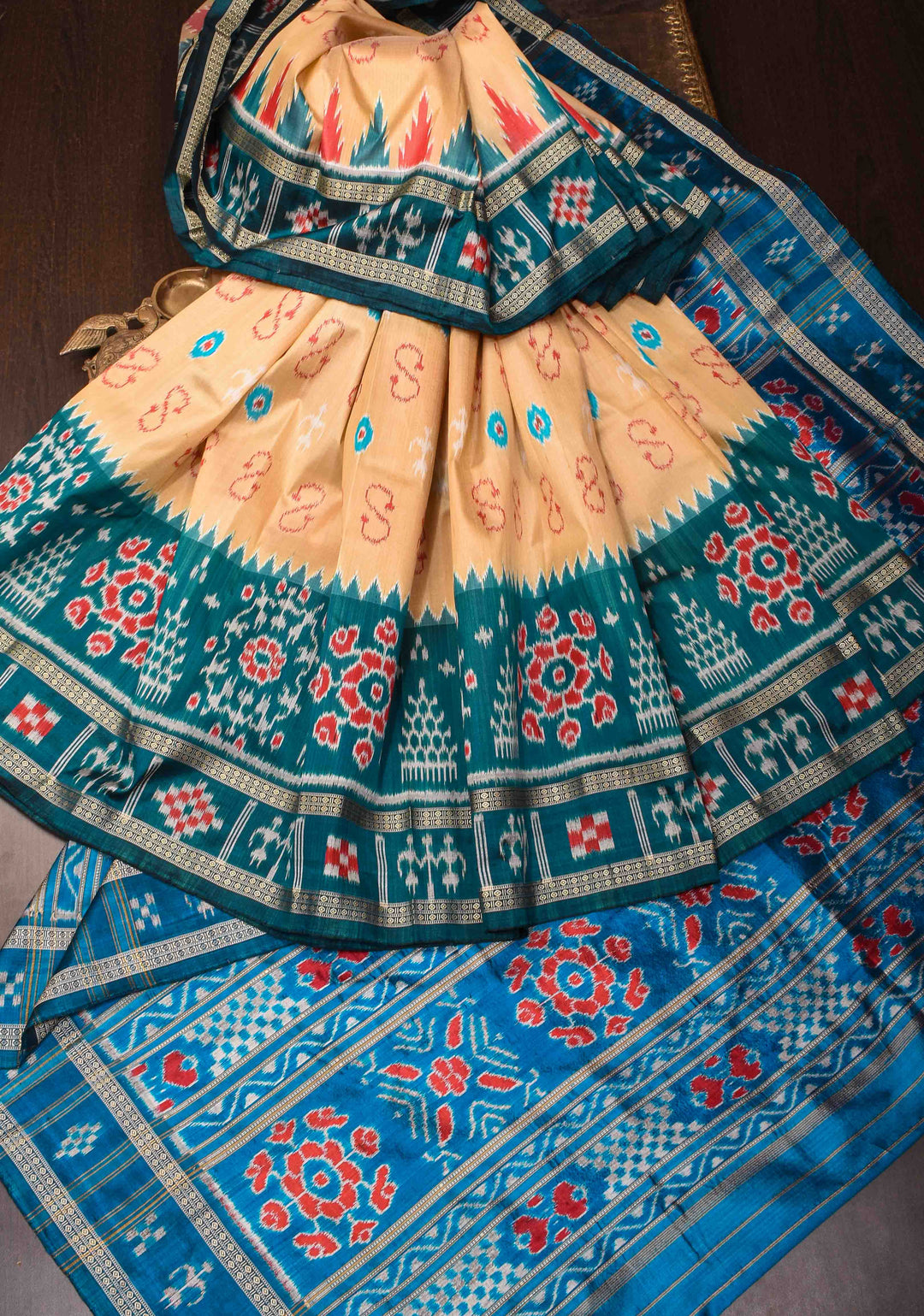 Beige Handloom Sambalpuri Ikkat Silk Saree with Contrast Border, No Blouse Piece | SILK MARK CERTIFIED