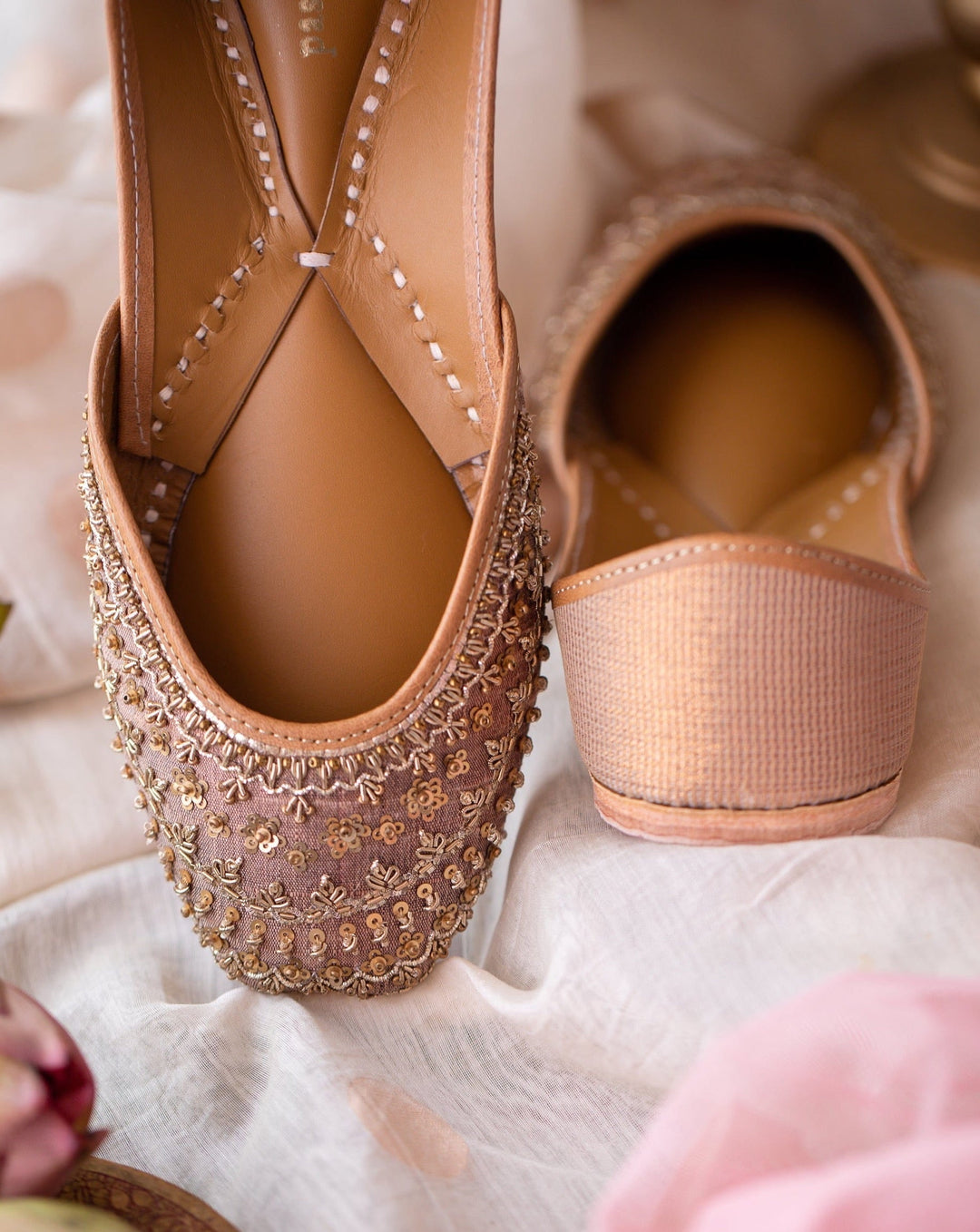 SEHER - Silk with Intricate Hand-Embroidery Jutti
