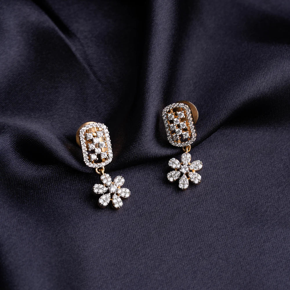 Pure 92.5 Silver,Vedhika Diamond Pendant Set