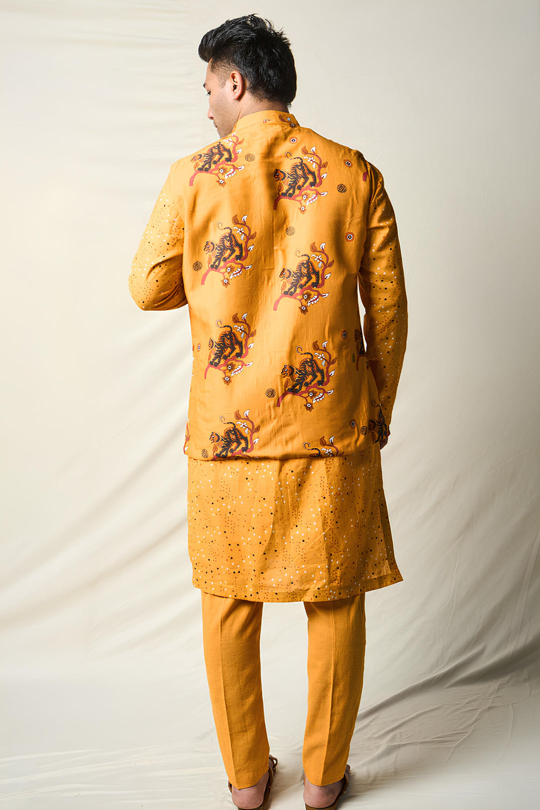 RAKSHAK JACKET MAN | SHOBITAM