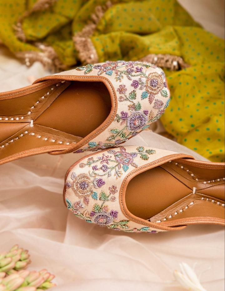 RANGREZ Multicolor Zardosi Jutties