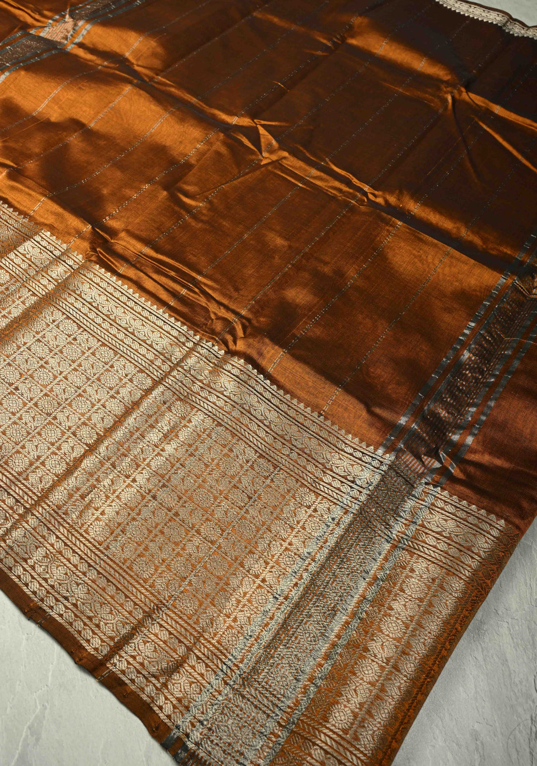 Copper Brown Dual Tone Handwoven Mangalagiri Silk Cotton Saree with Wide Silver Zari Border