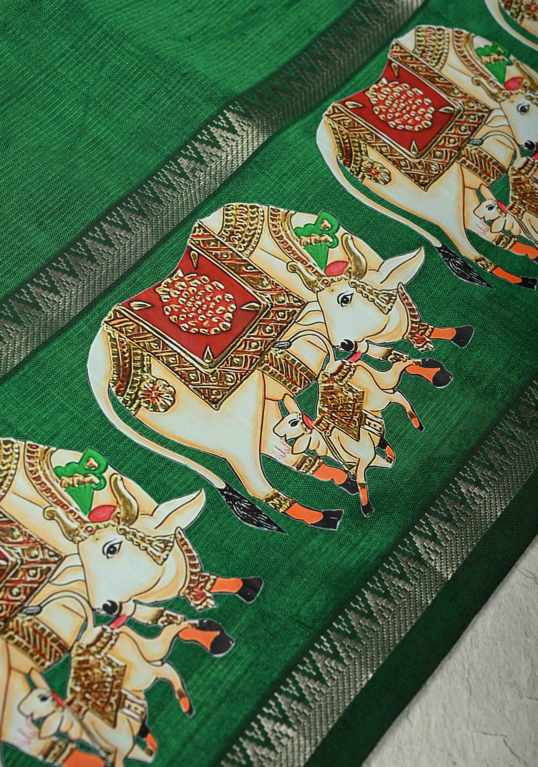 Emerald Green Handwoven Mangalagiri Silk Cotton Saree with Nandi Printed Motifs