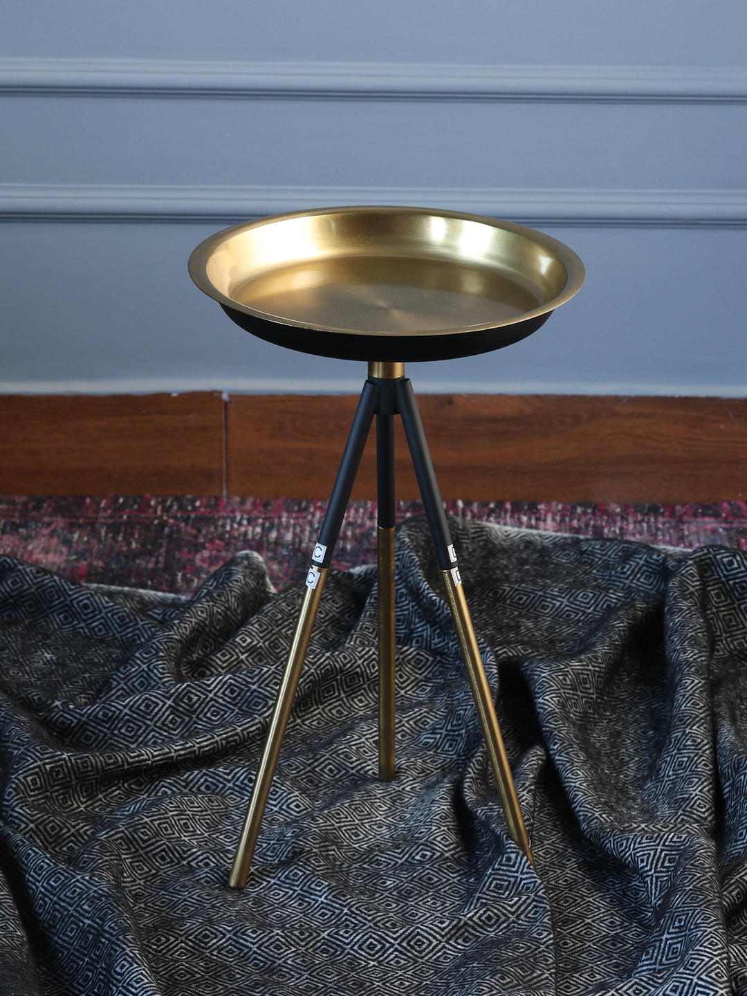 Iron Table | SHOBITAM