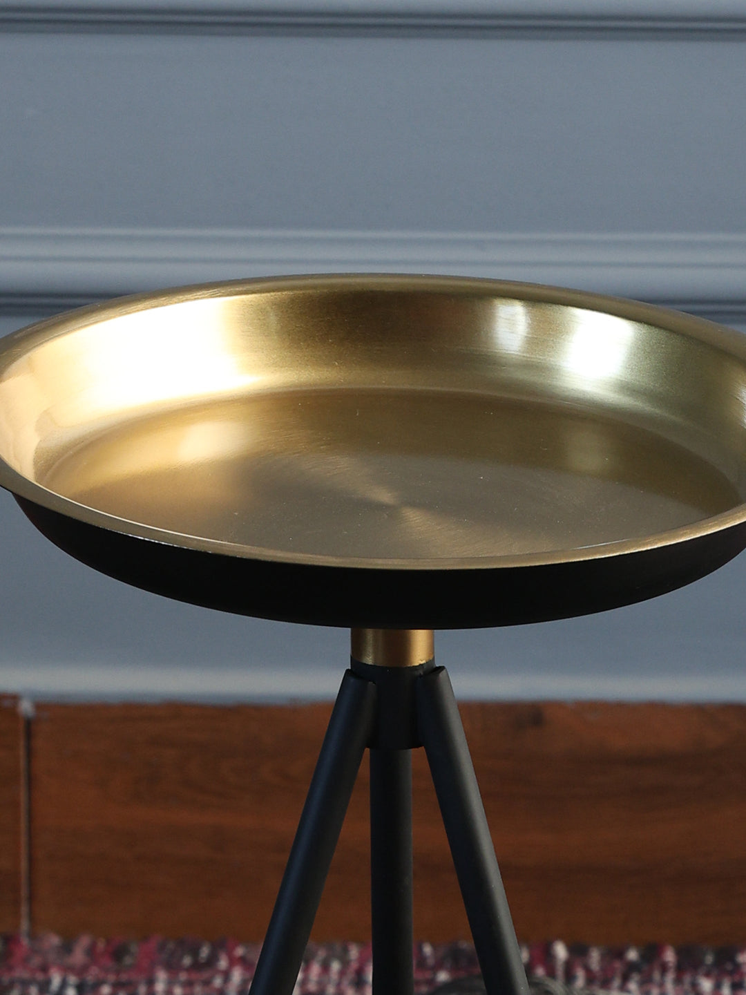 Iron Table | SHOBITAM