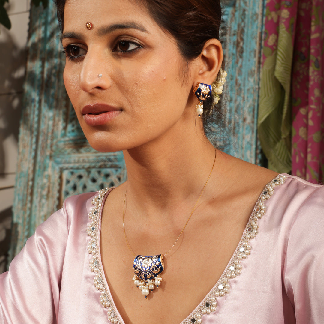Anvi Lotus Pearl Enamel Pendant Set | SHOBITAM