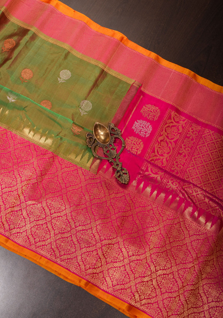 Green Pink Dual Tone Gadwal Silk Saree with alfi Zari buttas and wide Pink Zari border | SILK MARK CERTIFIED