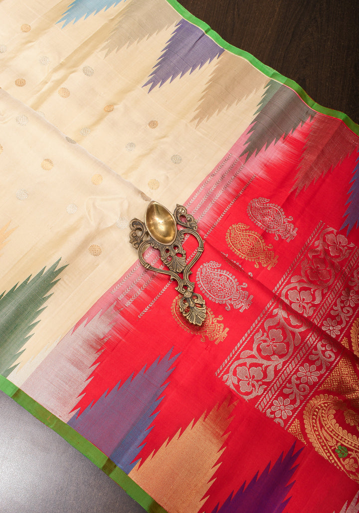 Exquisite Cream Gadwal Silk Saree with Sona Rupa Damask Motif and Temple Zari Border | SILK MARK CERTIFIED