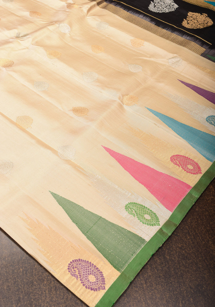 Exquisite Beige Gadwal Silk Saree with Sona Rupa Damask Motif and Temple Zari Border | SILK MARK CERTIFIED