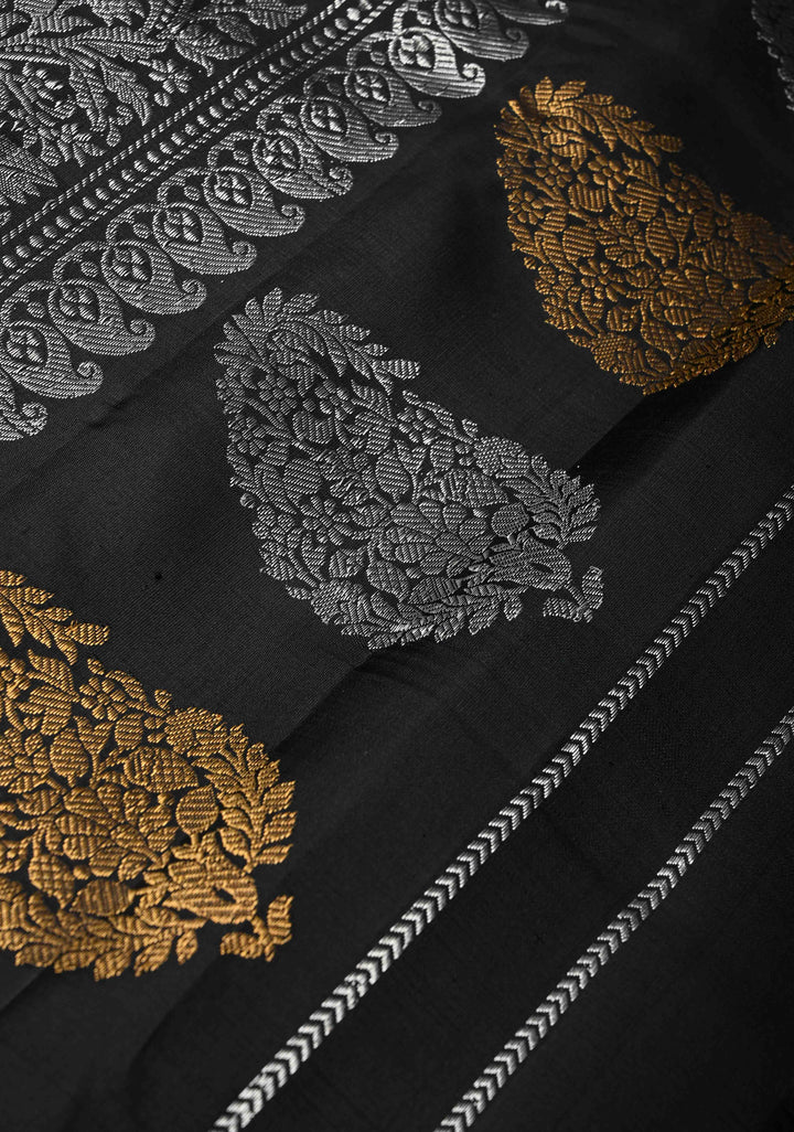 Black Gadwal Pure Silk Saree with Sona Rupa Buttas and Silver Zari Border | SILK MARK CERTIFIED