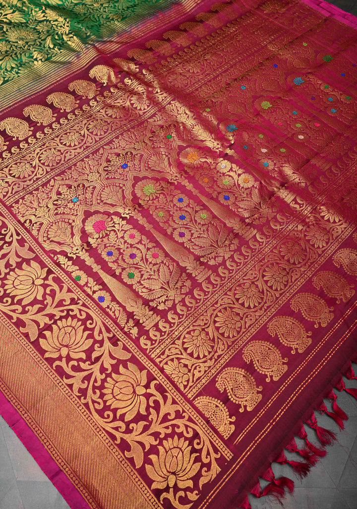 Green Gadwal Pure Silk Saree with Floral Brocade and Contrast Zari Border | SILK MARK CERTIFIED