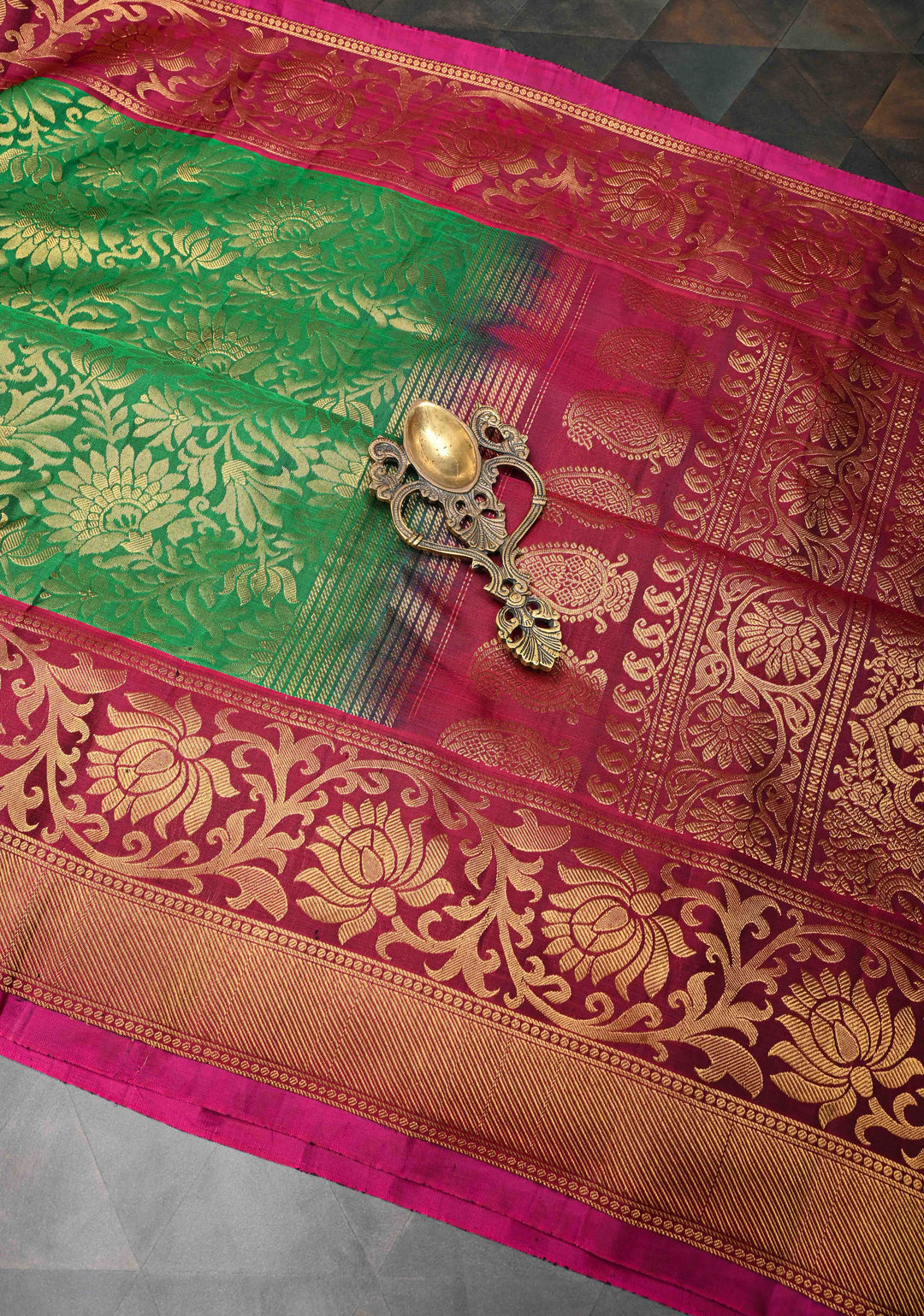 Green Gadwal Pure Silk Saree with Floral Brocade and Contrast Zari Border | SILK MARK CERTIFIED