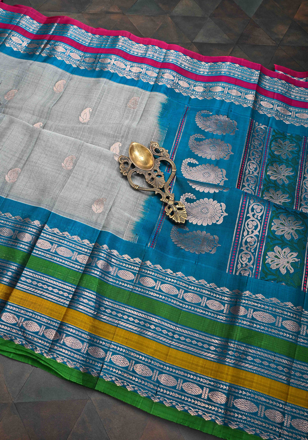 Gadwal Silk Cotton Saree in Gray With Zari Border with Contrast Zari Border