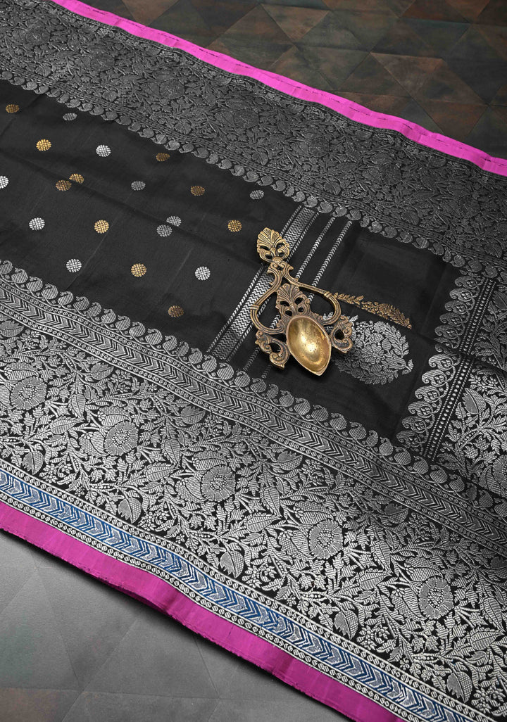 Black Gadwal Pure Silk Saree with Buttas and Silver Zari Border | SILK MARK CERTIFIED