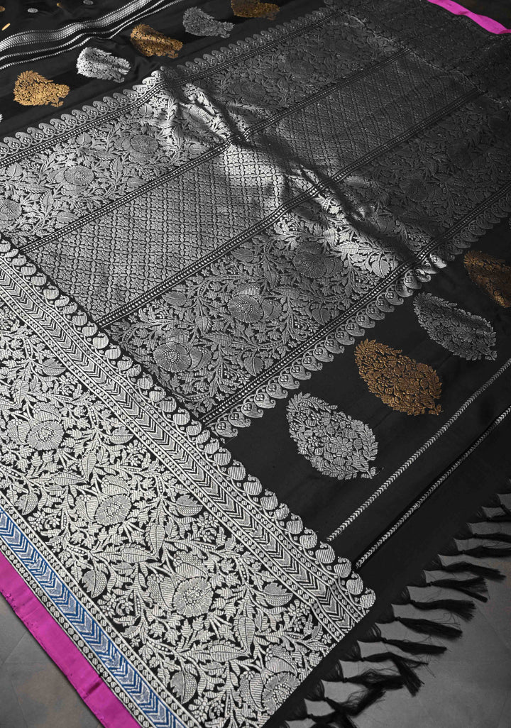 Black Gadwal Pure Silk Saree with Buttas and Silver Zari Border | SILK MARK CERTIFIED