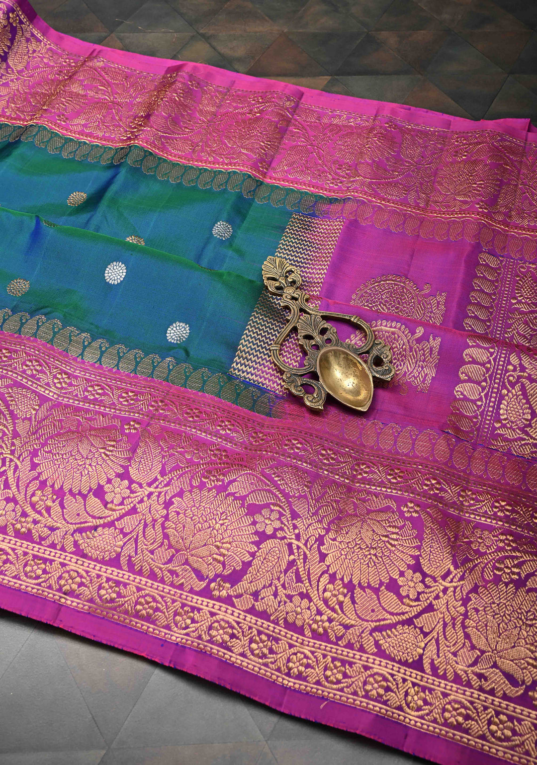 Blue Dual tone Gadwal Pure Silk Saree with Silver, Gold Buttas and Contrast Zari Border | SILK MARK CERTIFIED