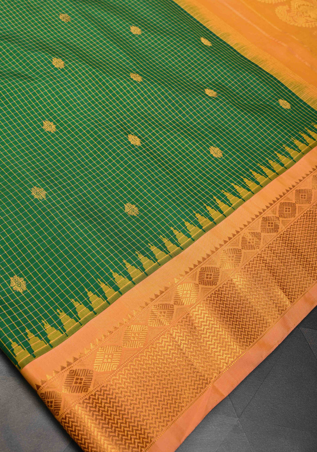 Green Gadwal Pure Silk Saree with Zari Border Zari Checks and Floral Motifs | Silk Mark Certified (Copy)