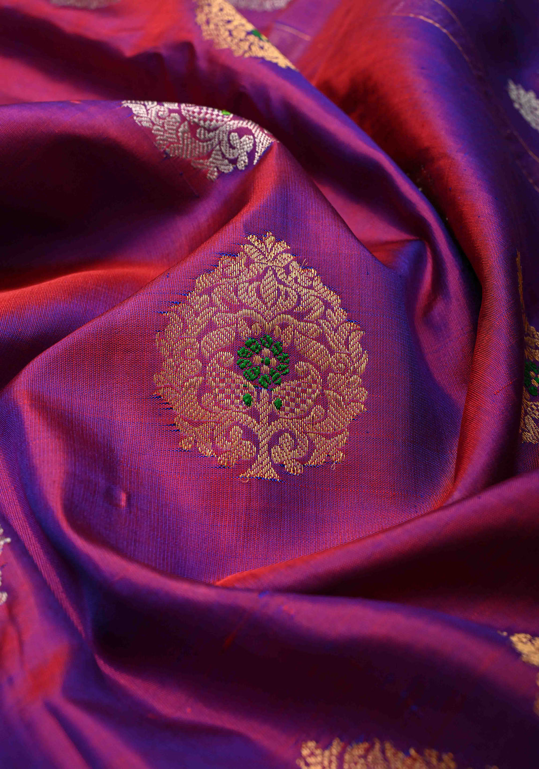 Pre-Order Purple Dual tone Pure Meenakari Gadwal Silk Saree with 2 tone Zari Buttas and Zari Border | SILK MARK CERTIFIED