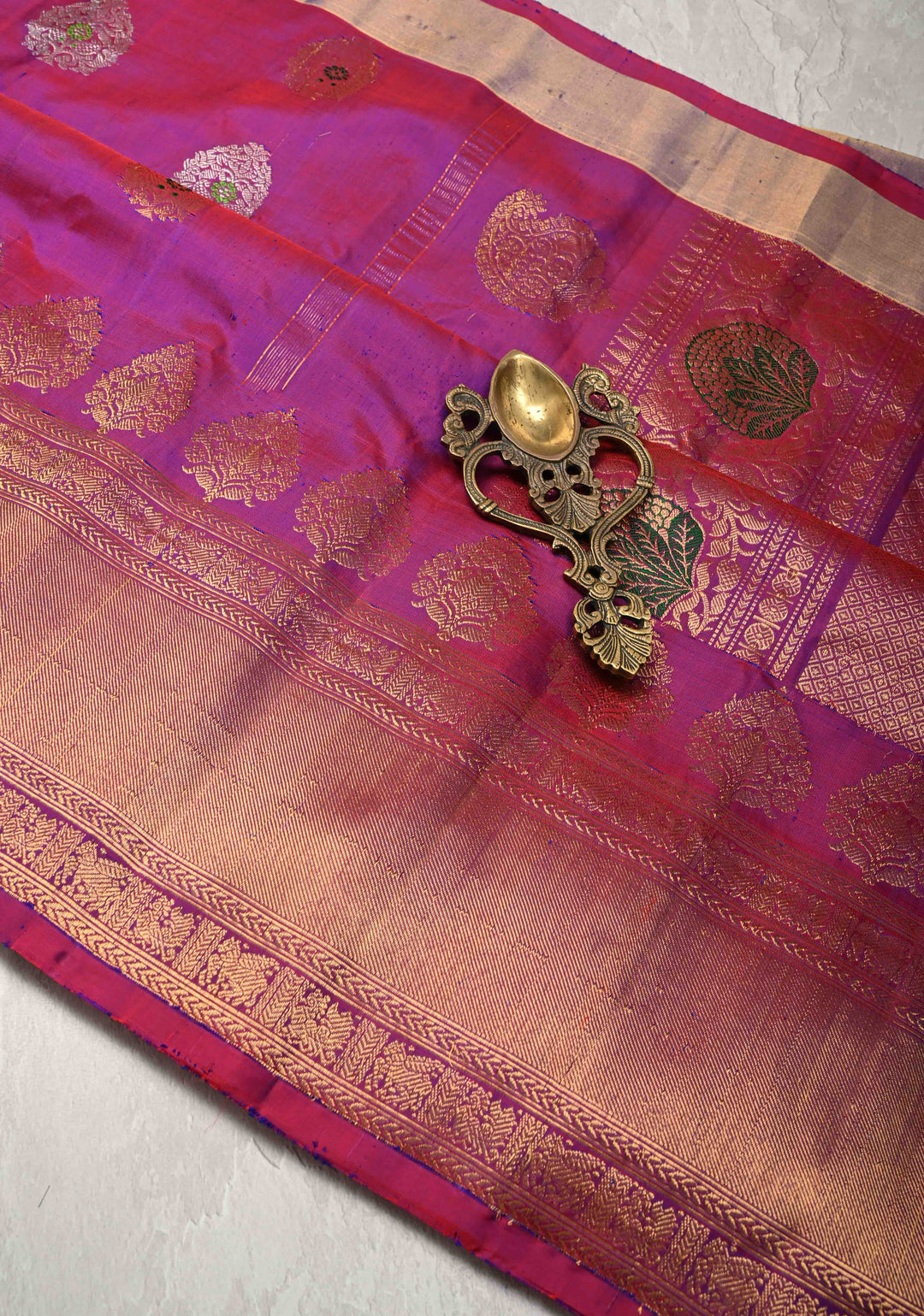 Pre-Order Purple Dual tone Pure Meenakari Gadwal Silk Saree with 2 tone Zari Buttas and Zari Border | SILK MARK CERTIFIED