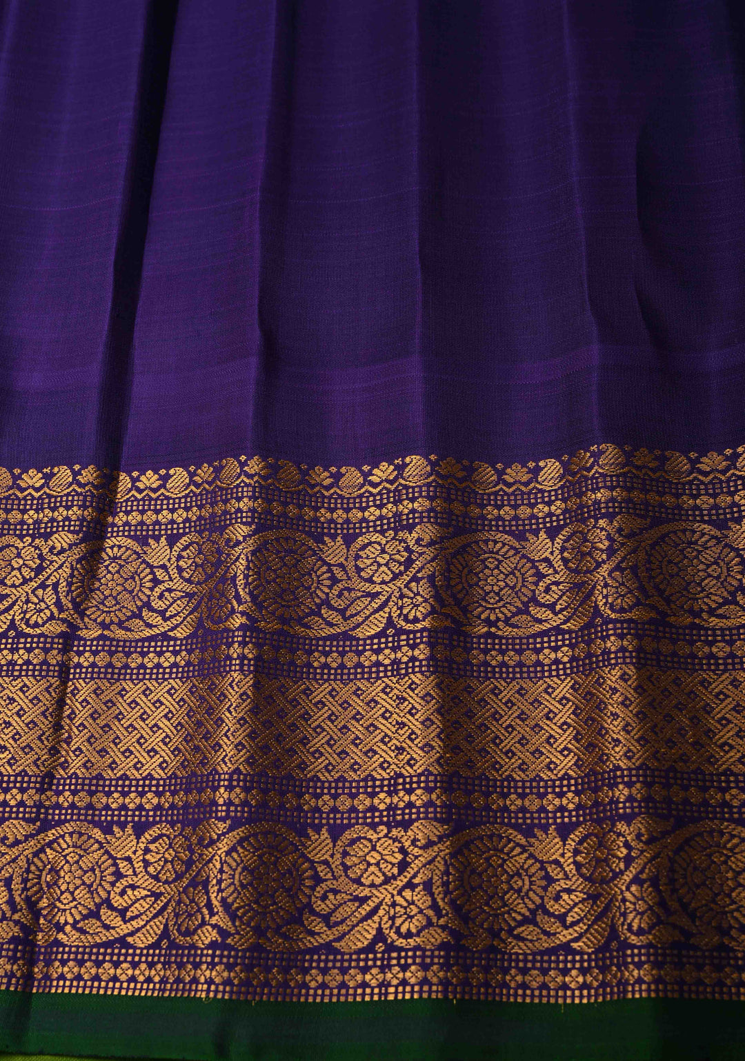 Chartreuse Pure Gadwal Silk Saree with Gold-Silver Buttas and Contrast Zari Border | SILK MARK CERTIFIED
