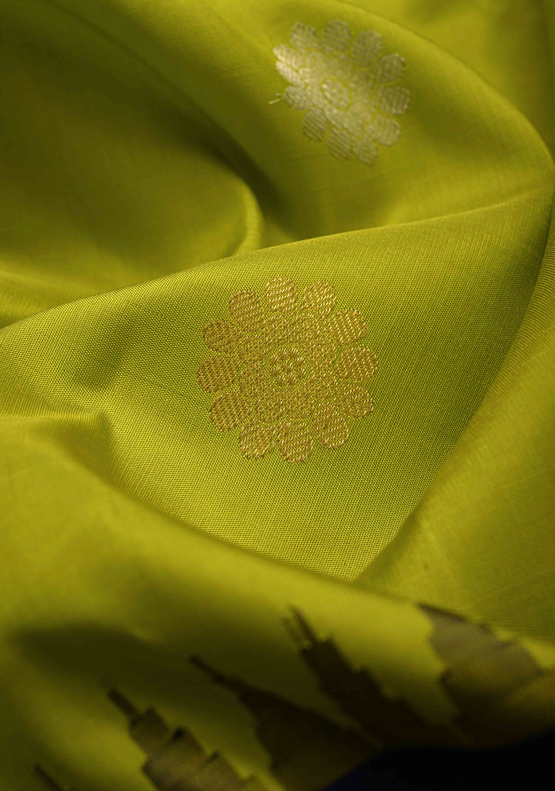 Chartreuse Pure Gadwal Silk Saree with Gold-Silver Buttas and Contrast Zari Border | SILK MARK CERTIFIED
