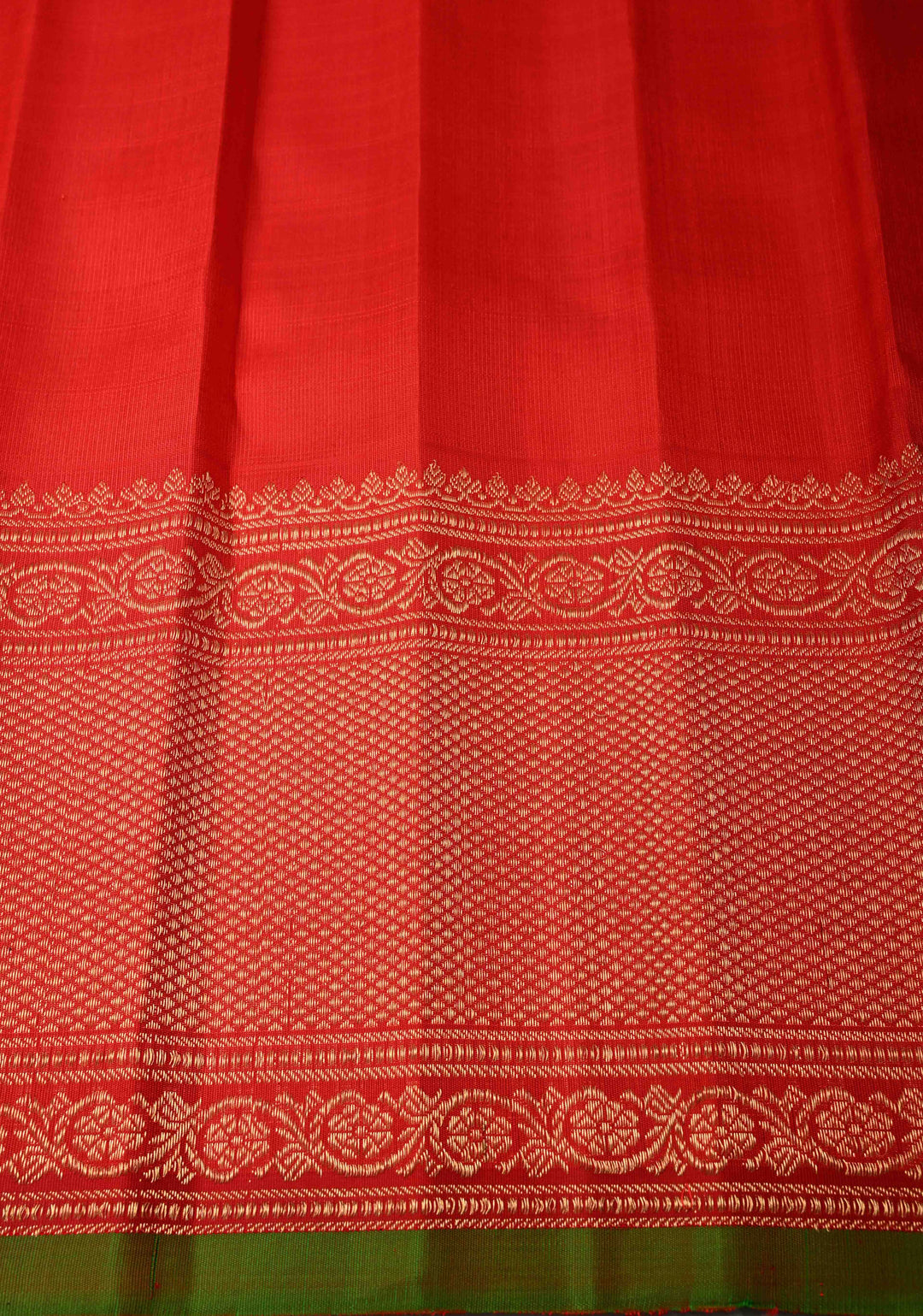 Red Pure Gadwal Silk Saree with Floral Brocade and Zari Border | SILK MARK CERTIFIED