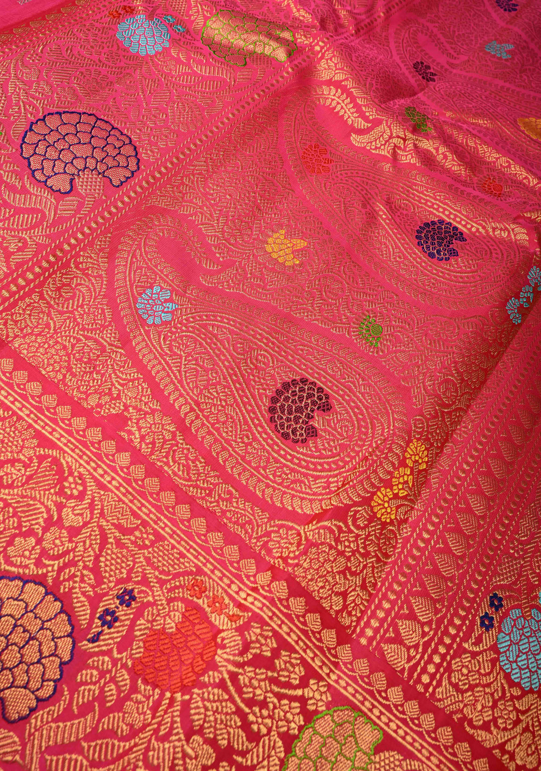 Green Dual tone Pure Gadwal Silk Saree with Pashmina Brocade and Contrast Meenakari Border | SILK MARK CERTIFIED