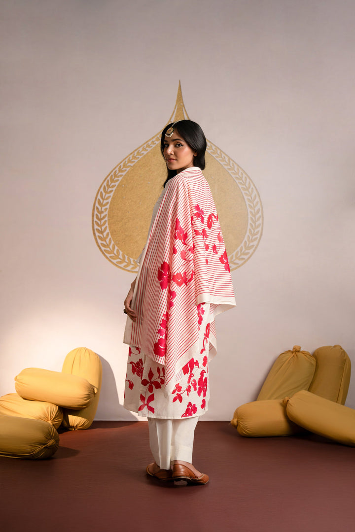 Red floral Placement Print Mul Cotton Suit Set with Sequence and Tari work - SET OF-3 | SHOBITAM