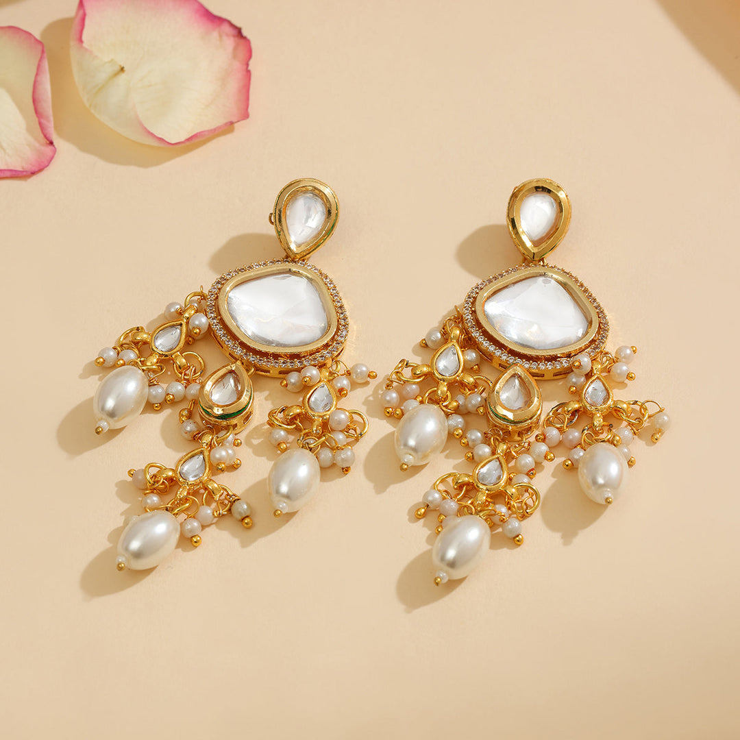 Kundan Earrings with Pearls | SHOBITAM