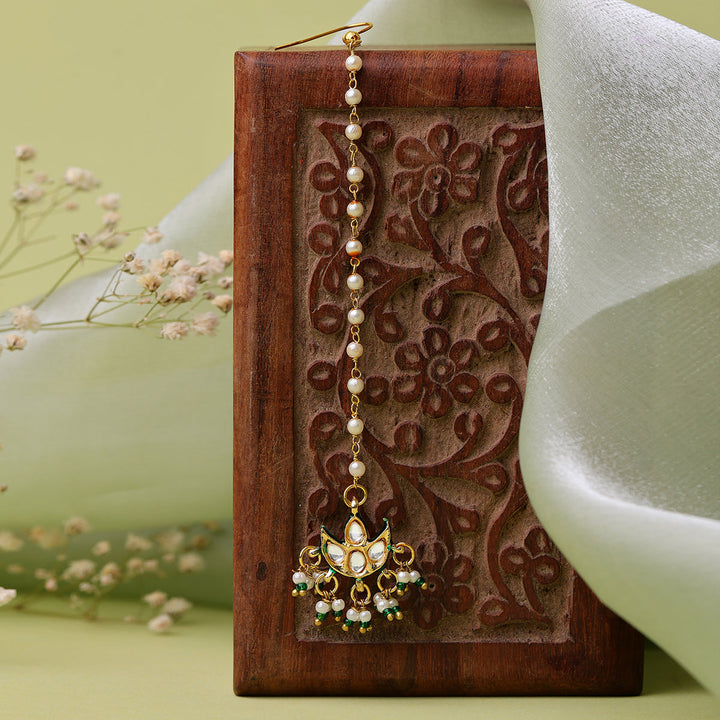 Kundan Maang Tikka with Pearls | SHOBITAM