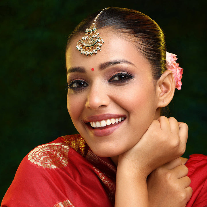 Kundan & Green Beads Maang Tikka | SHOBITAM