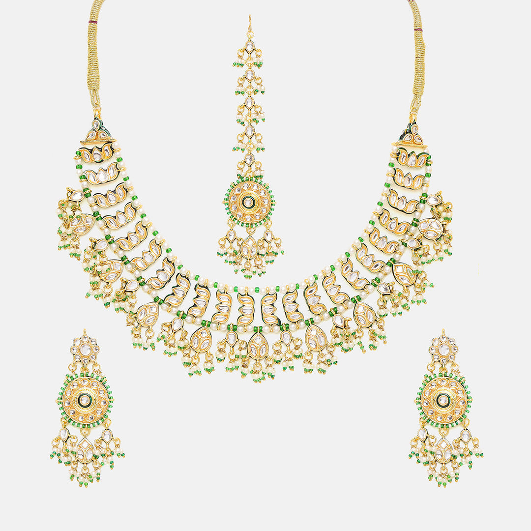 Kundan Collar Green Necklace with Earrings & Maang Tikka | SHOBITAM