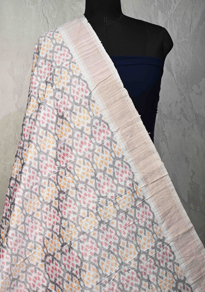 Dupatta : white Ikkat Pure Raw Silk Dupatta with handmade tassels | SILK MARK CERTIFIED