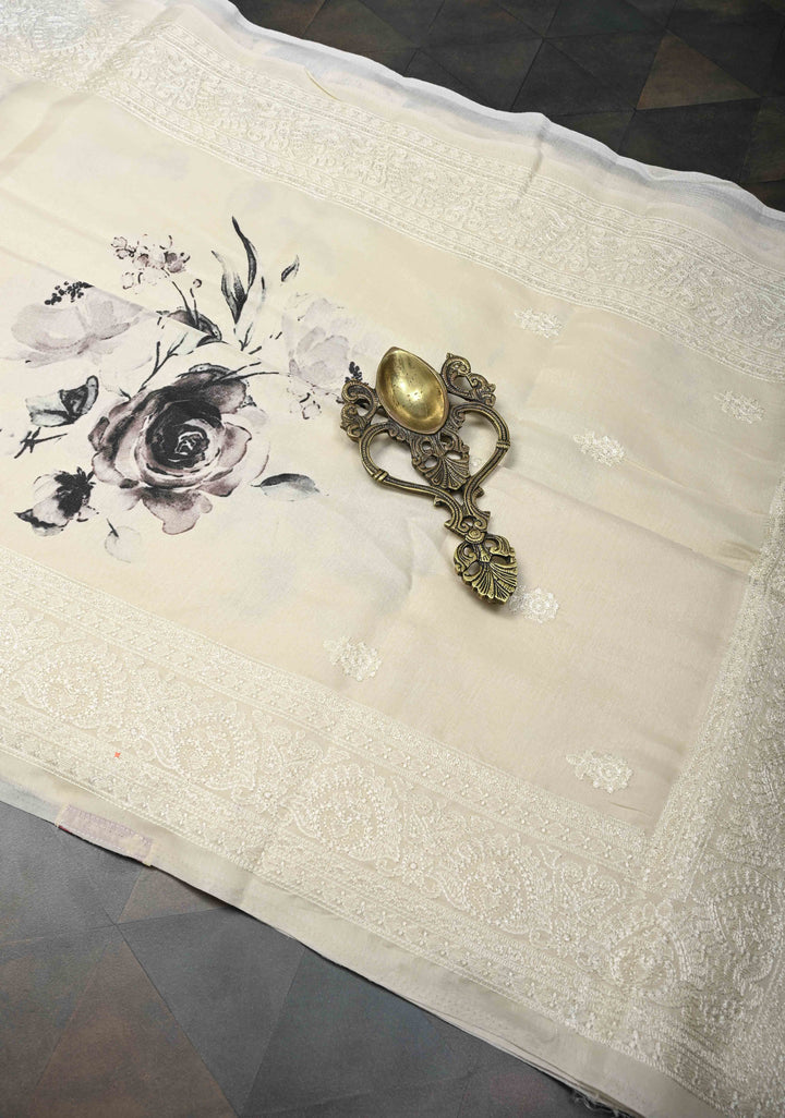 Cream Viscose  Saree With Floral Digital Print And Thread Work Border