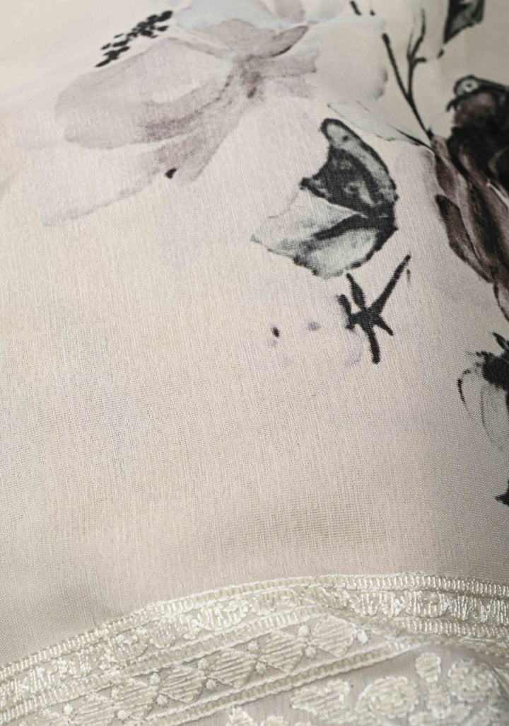 Cream Viscose  Saree With Floral Digital Print And Thread Work Border