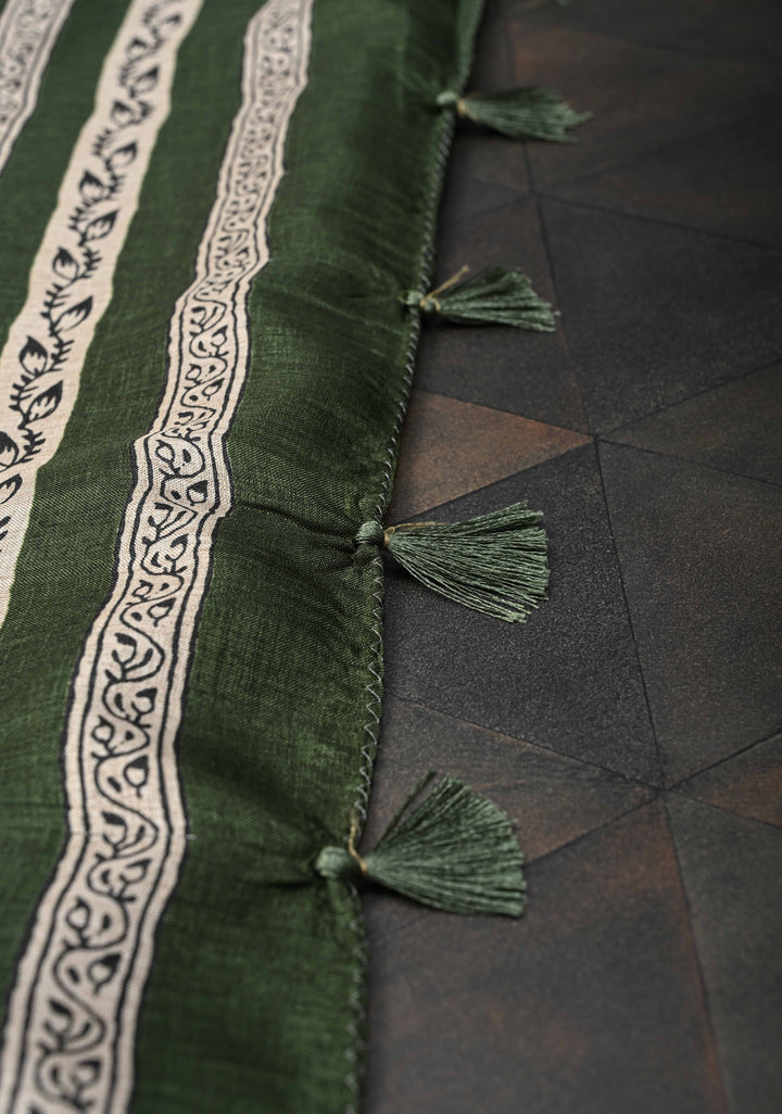 Elegant fine cutwork with floral jaal digital print semi tussar Embroidery Saree in Rifle Green