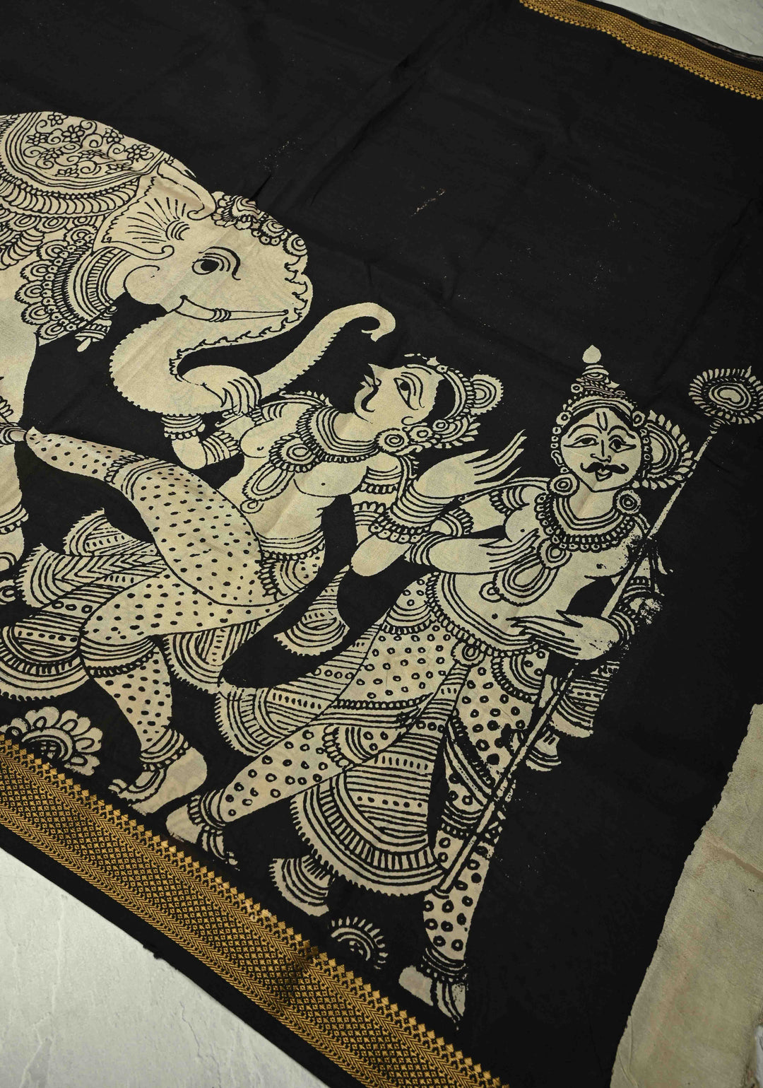 DUPATTA : Black Pen kalamakari on Mangalagiri Silk Cotton Dupatta and  Zari Border