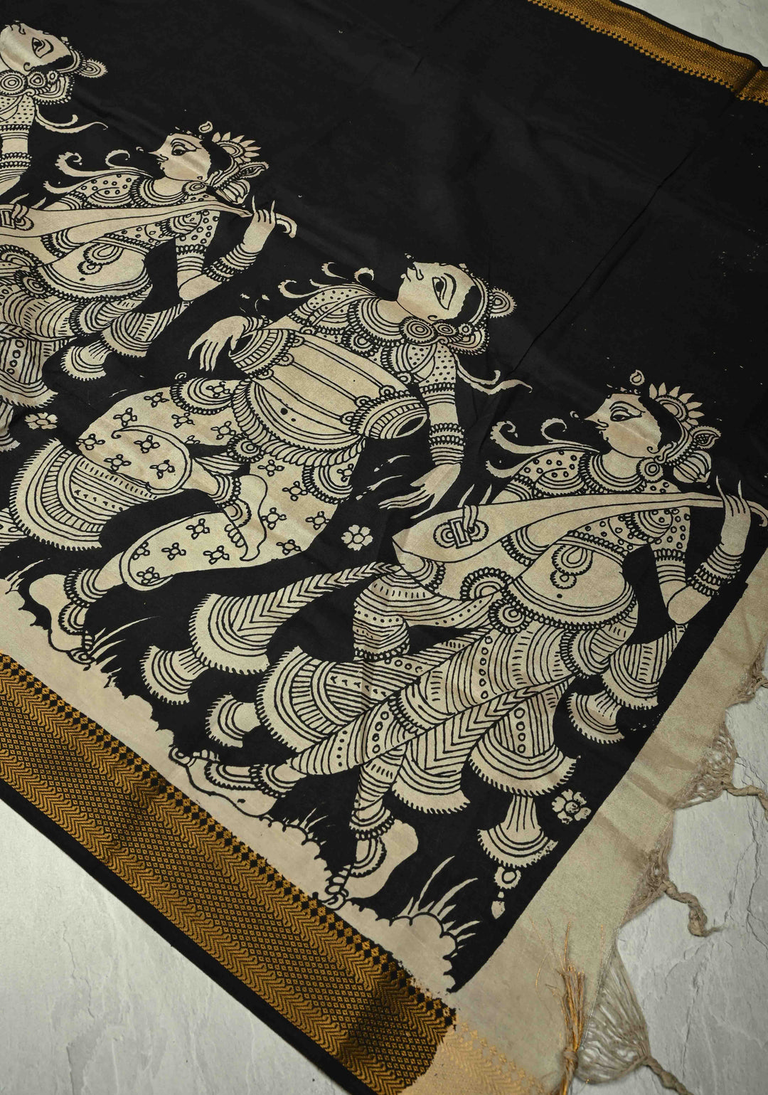 DUPATTA : Black Pen Kalamakari on Mangalagiri Silk Cotton Dupatta with musical instruments and Zari Border