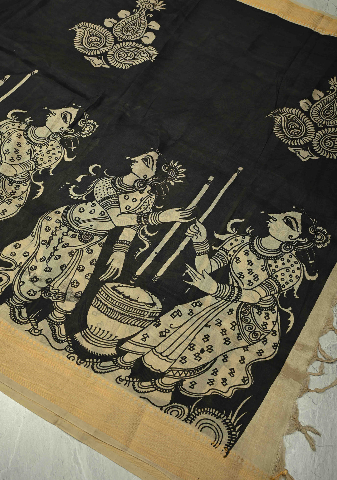 DUPATTA : Black Pen Kalamakari on Mangalagiri Silk Cotton Dupatta with churnning Butter Theme and Zari Border
