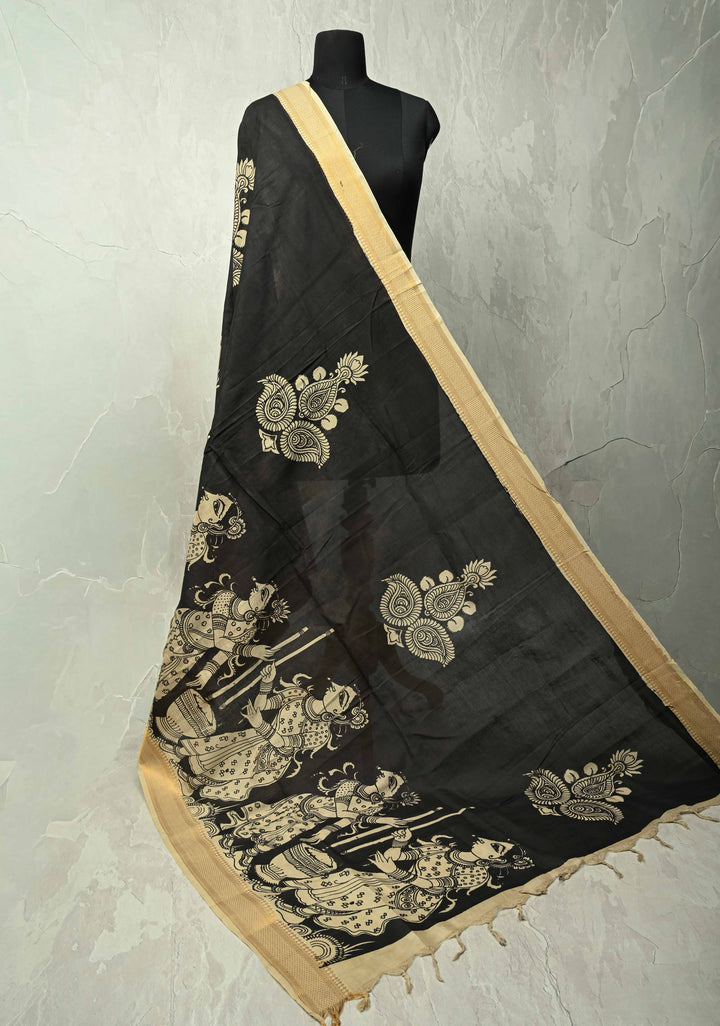 DUPATTA : Black Pen Kalamakari on Mangalagiri Silk Cotton Dupatta with churnning Butter Theme and Zari Border