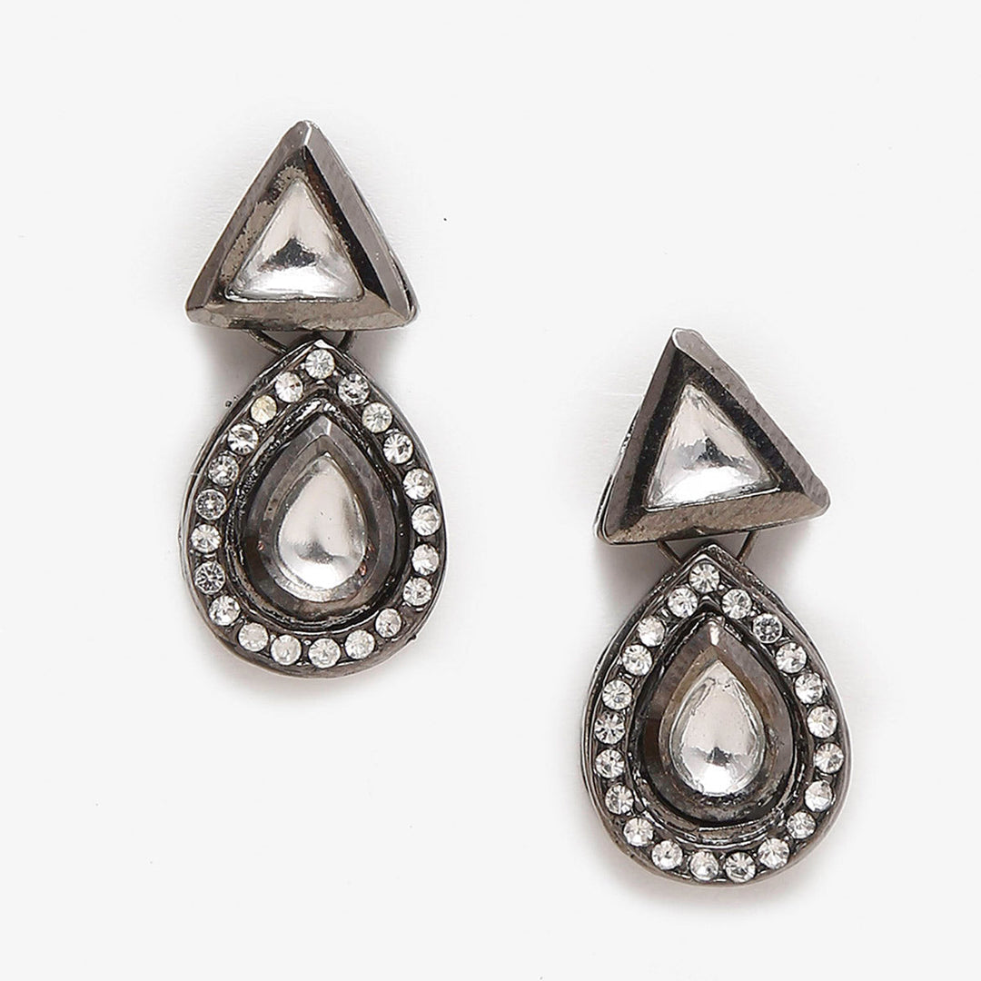 Silver Kundan Choker with Earrings and Maang Tikka | SHOBITAM