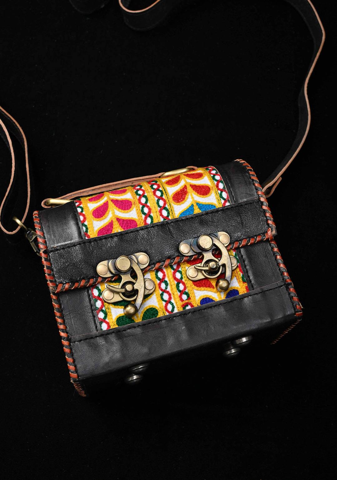 Black Leather Double Buckle Hut Bag With Hand-Crafted And Leaf Embroidery