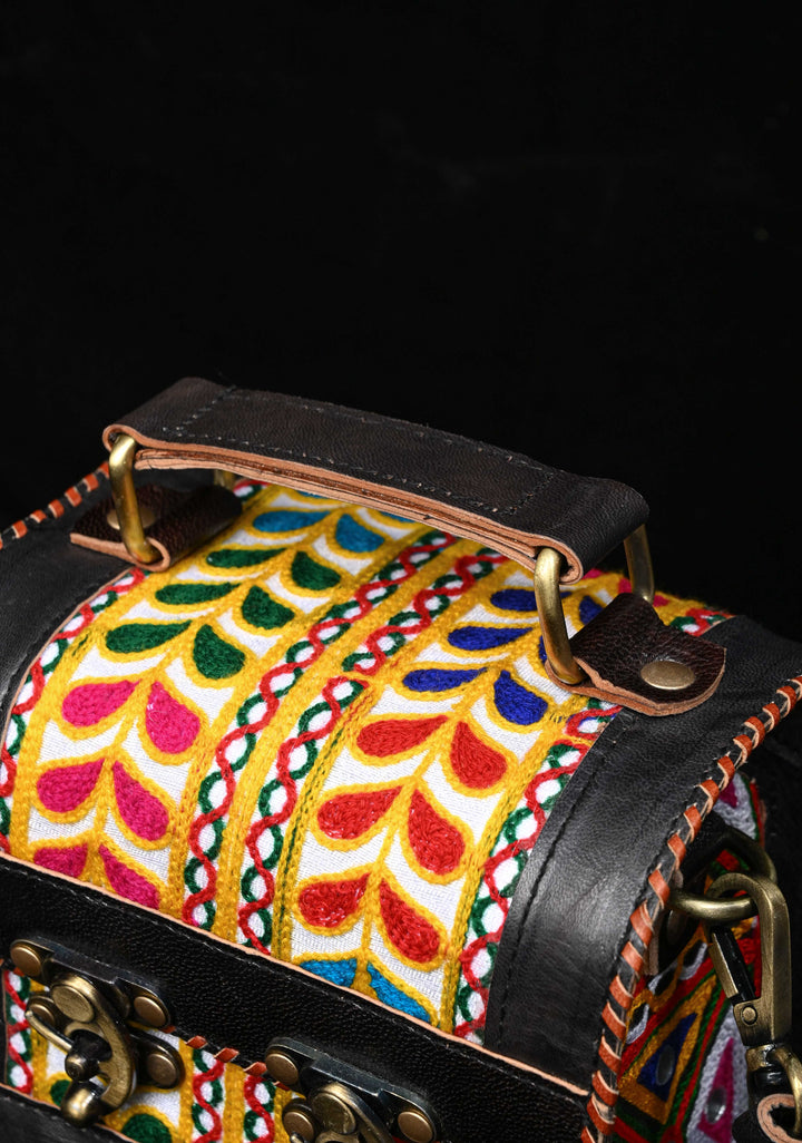 Black Leather Double Buckle Hut Bag With Hand-Crafted And Leaf Embroidery