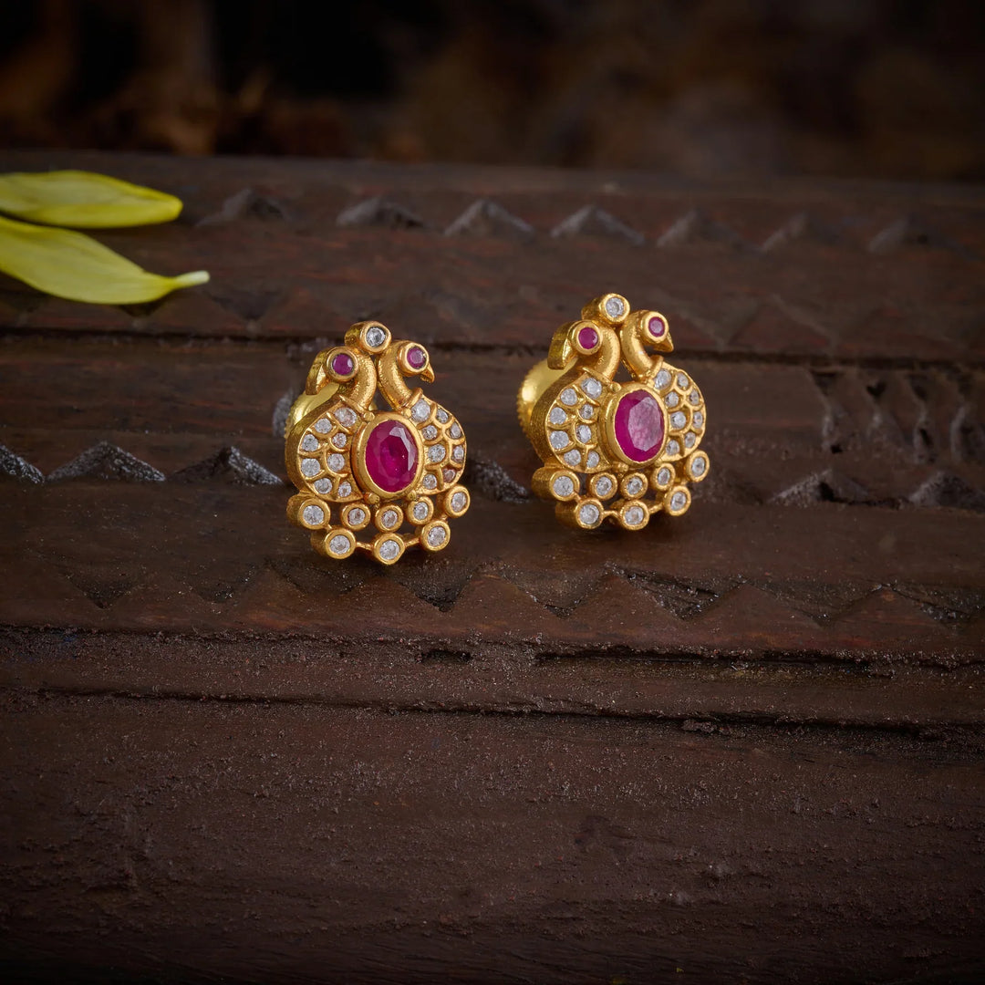 Pure 92.5 Pavonine Studs