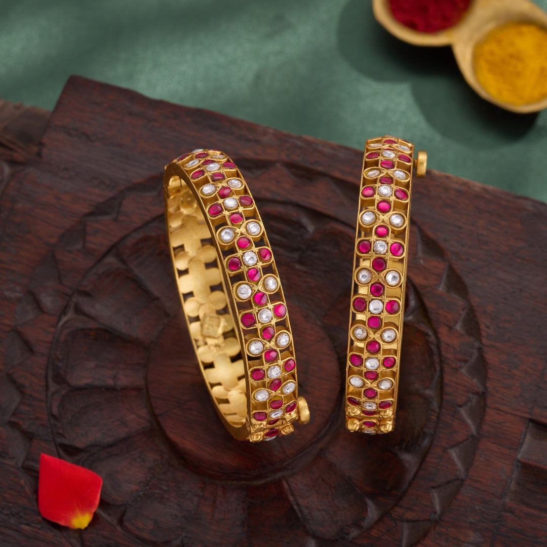 Gulika Kundan Bangles