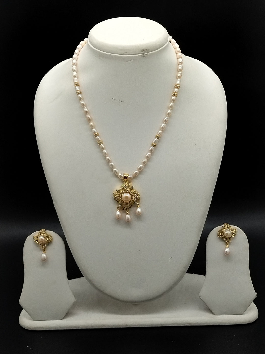 Rose Charm Freshwater Pearl Pendant Set | SHOBITAM